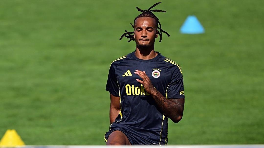 Yeni transfer gösterildi! Fenerbahce ikinci hazırlık oyununda bir hata yapmadı ... Sarı-Lacivertliler Uniao de Leiria 20 3 yenildi