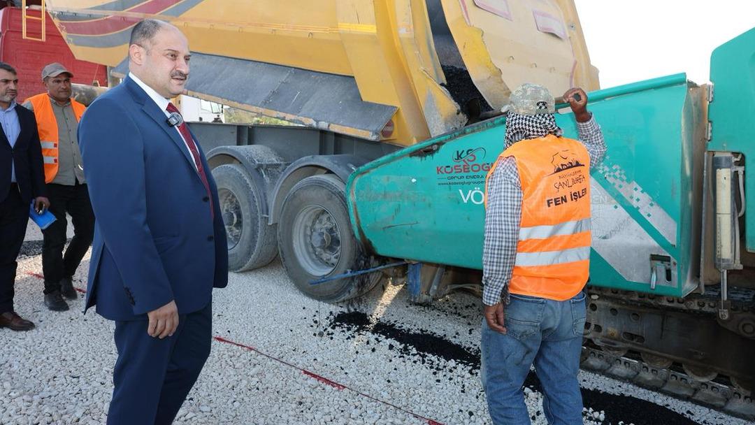 Başkan Gülpinar direksiyona geçti, Şehir Hastanesi 2'ye giden yolu test etti.